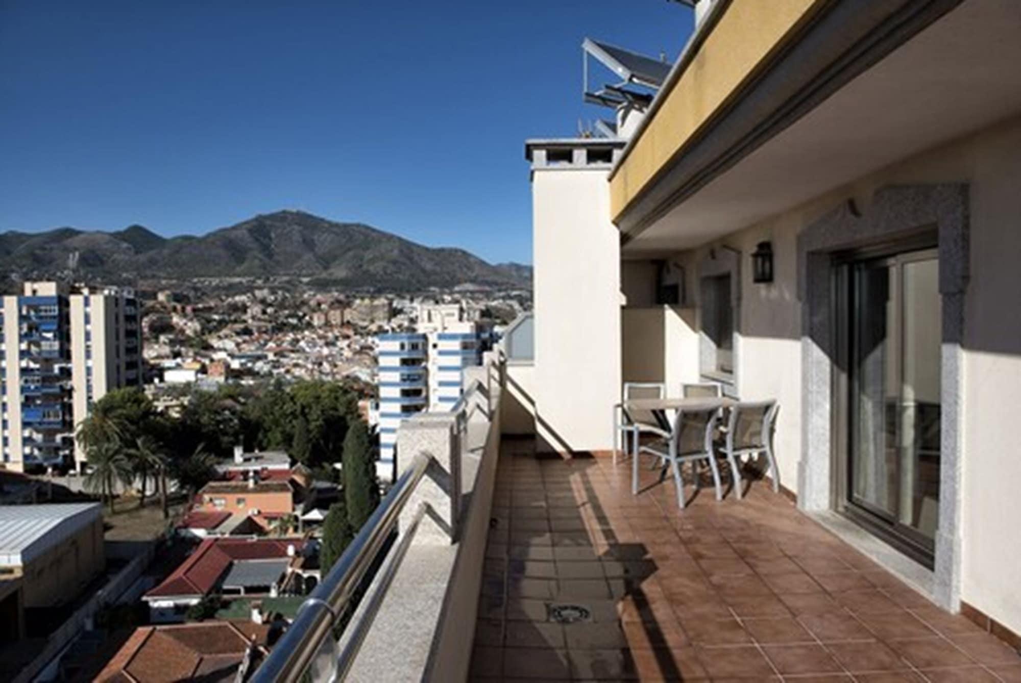 Apartamentos Mediterraneo Real ฟูเอนฮิโรลา ภายนอก รูปภาพ