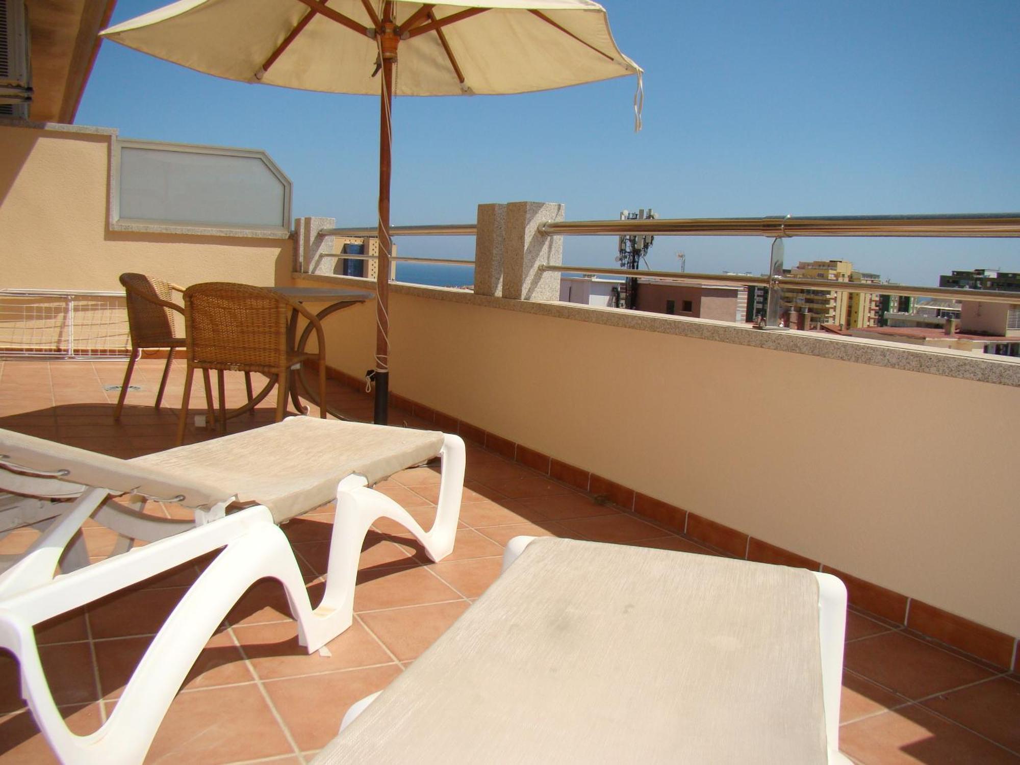 Apartamentos Mediterraneo Real ฟูเอนฮิโรลา ภายนอก รูปภาพ