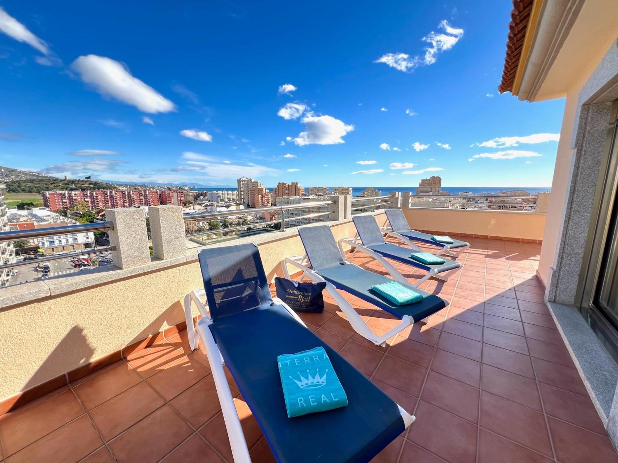 Apartamentos Mediterraneo Real ฟูเอนฮิโรลา ภายนอก รูปภาพ