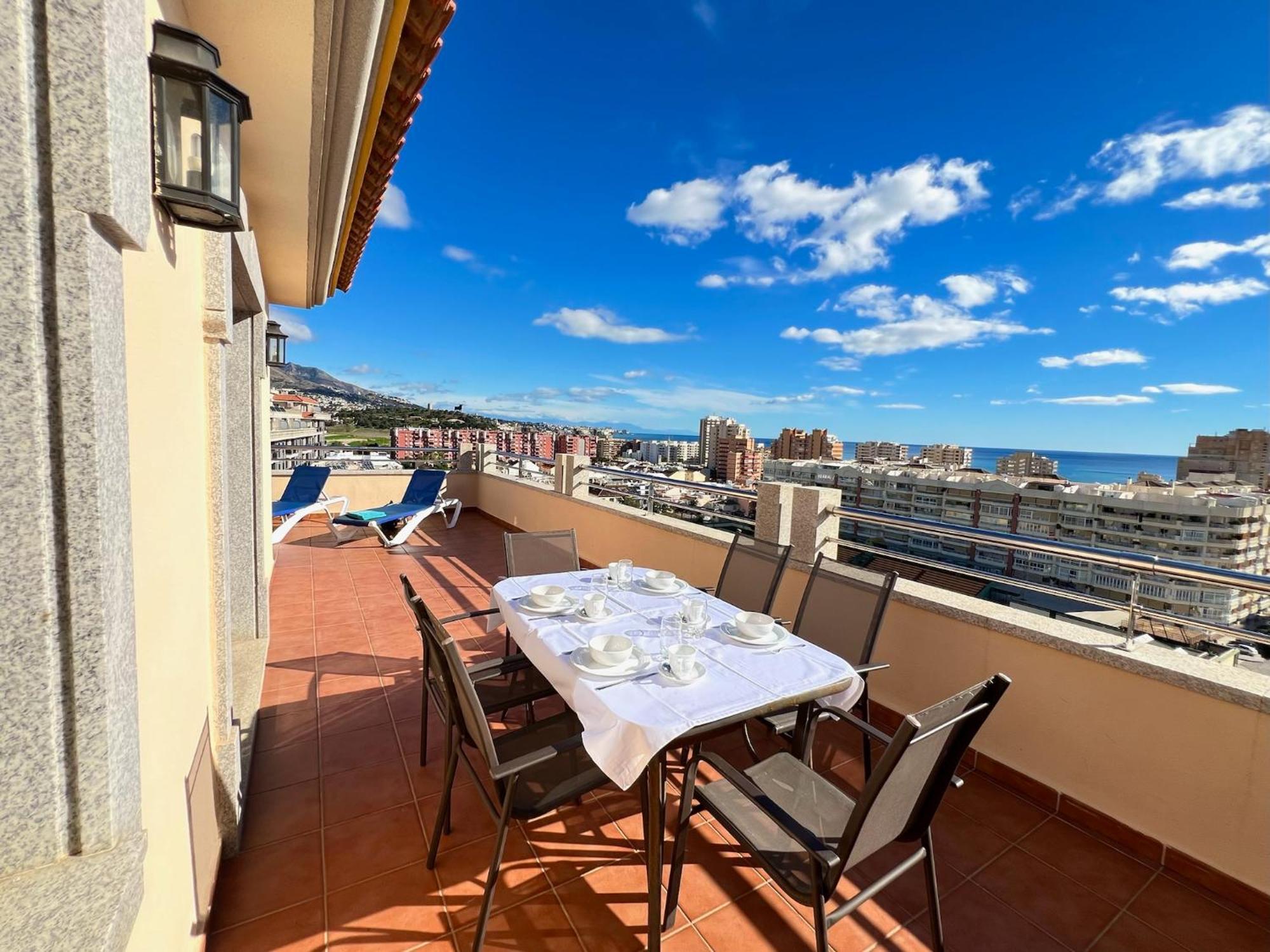 Apartamentos Mediterraneo Real ฟูเอนฮิโรลา ภายนอก รูปภาพ