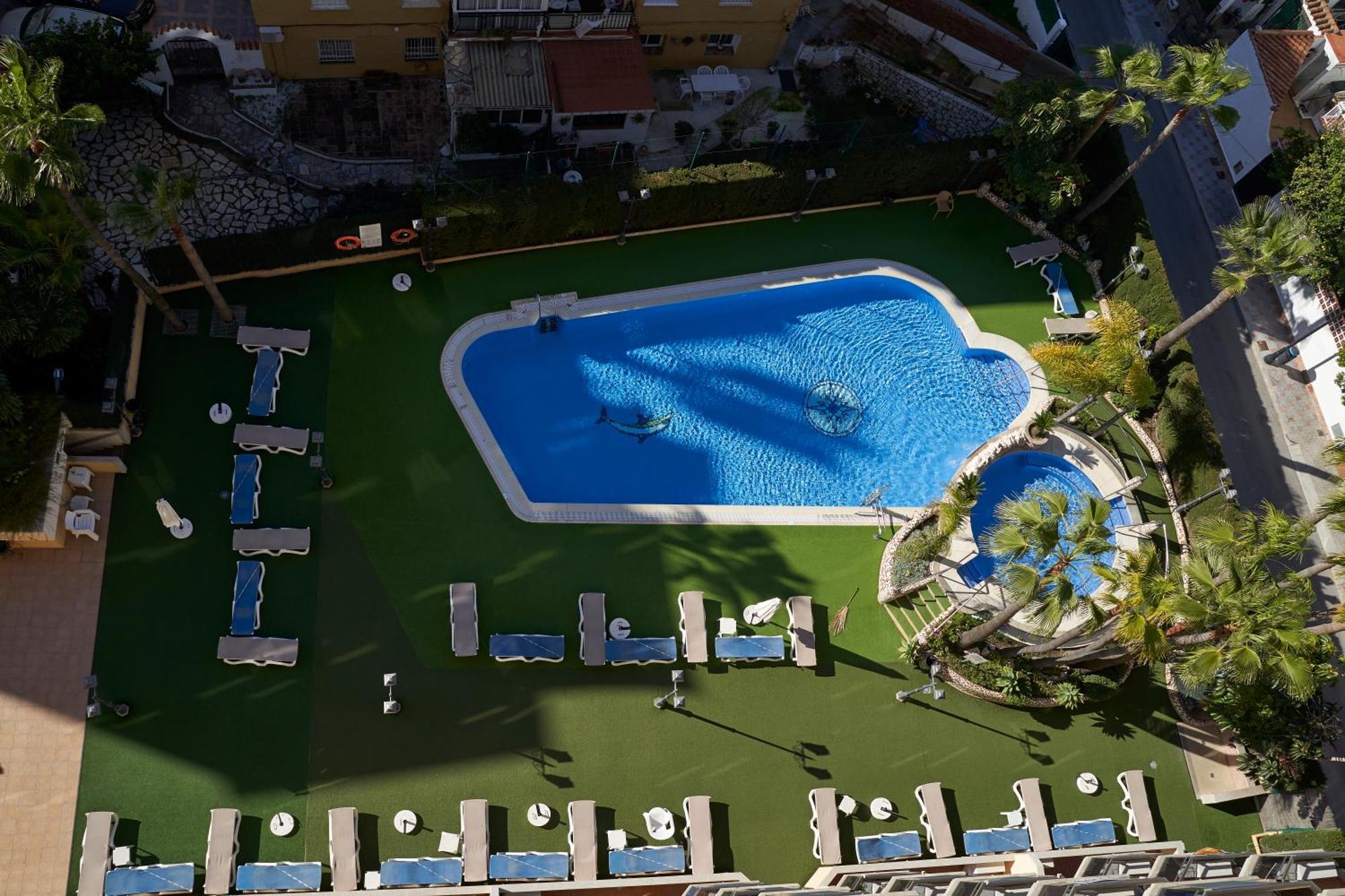 Apartamentos Mediterraneo Real ฟูเอนฮิโรลา ภายนอก รูปภาพ