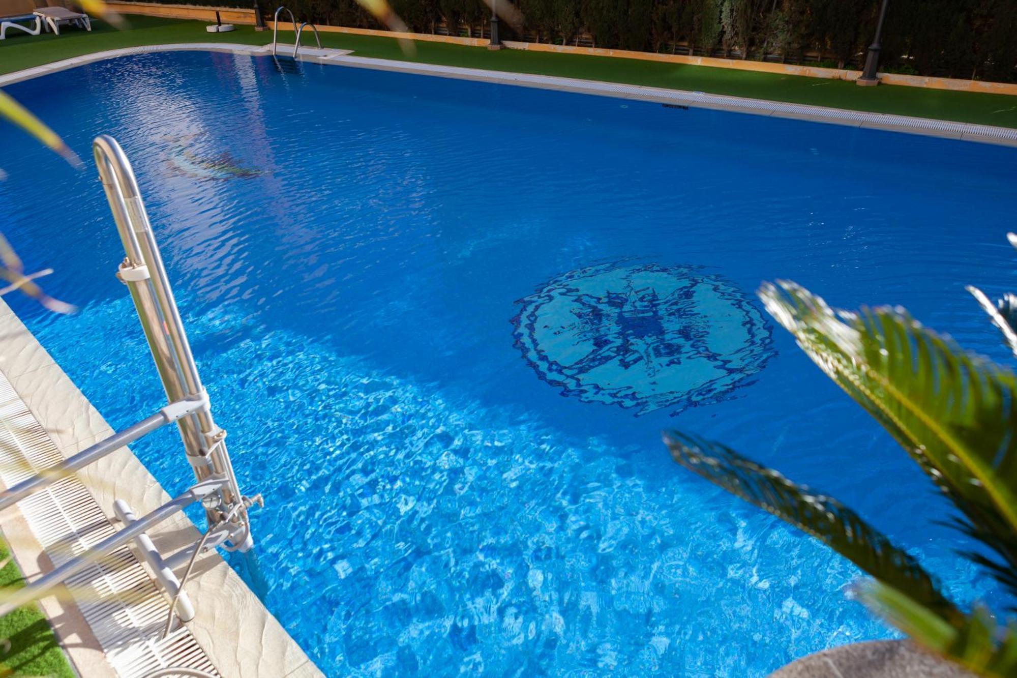 Apartamentos Mediterraneo Real ฟูเอนฮิโรลา ภายนอก รูปภาพ