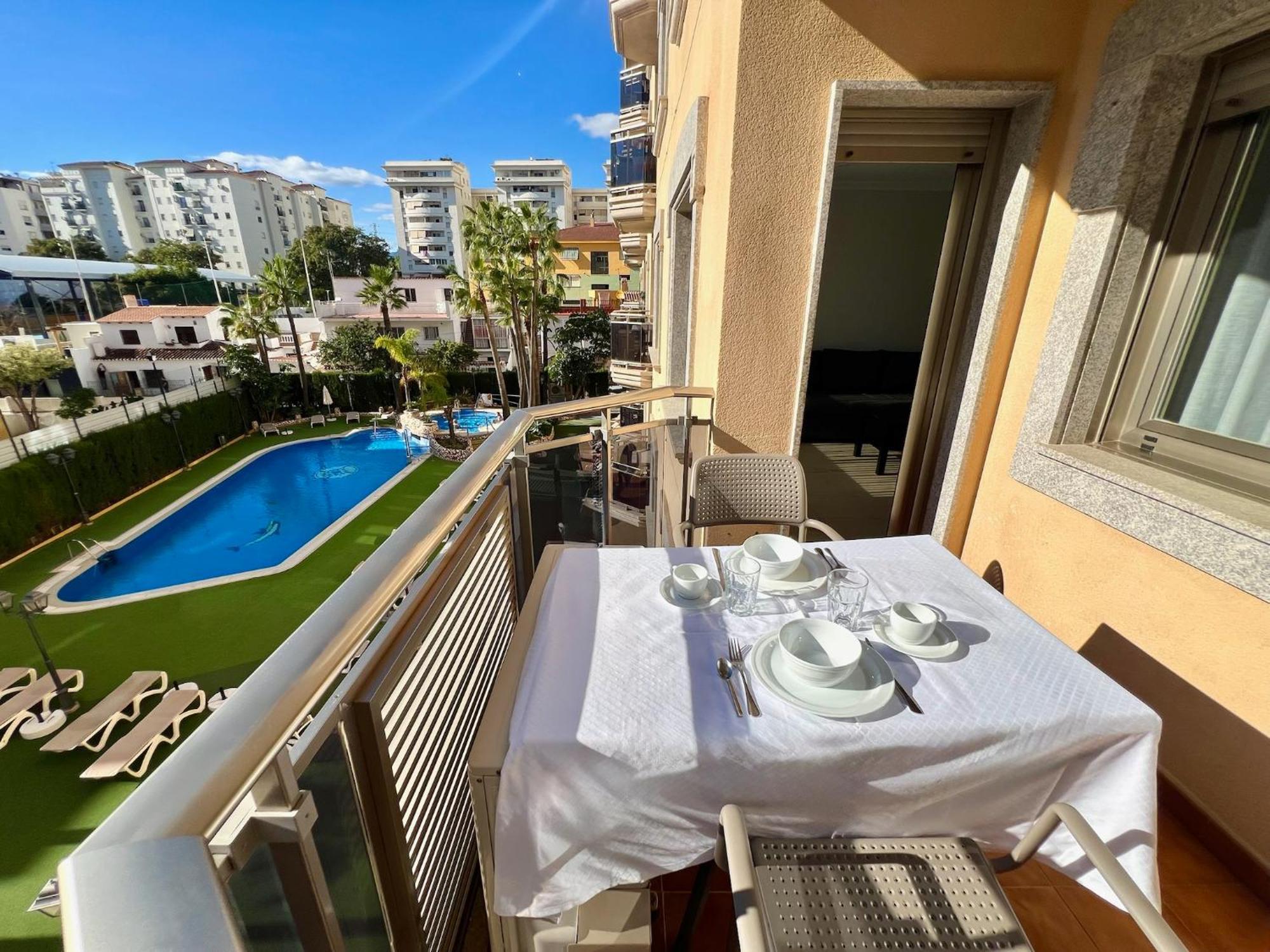 Apartamentos Mediterraneo Real ฟูเอนฮิโรลา ภายนอก รูปภาพ