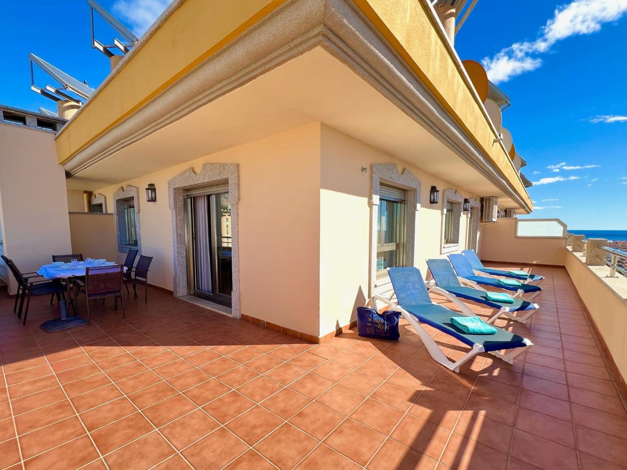 Apartamentos Mediterraneo Real ฟูเอนฮิโรลา ภายนอก รูปภาพ