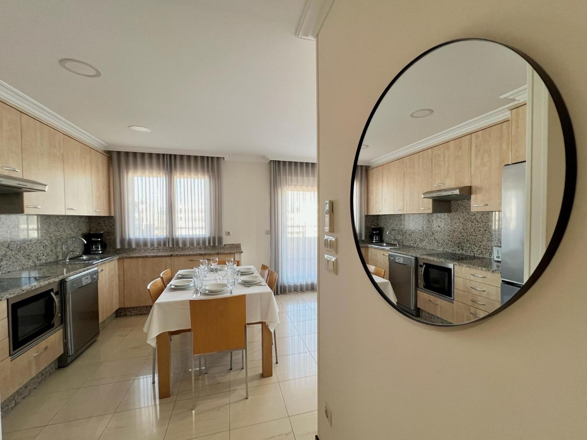 Apartamentos Mediterraneo Real ฟูเอนฮิโรลา ภายนอก รูปภาพ