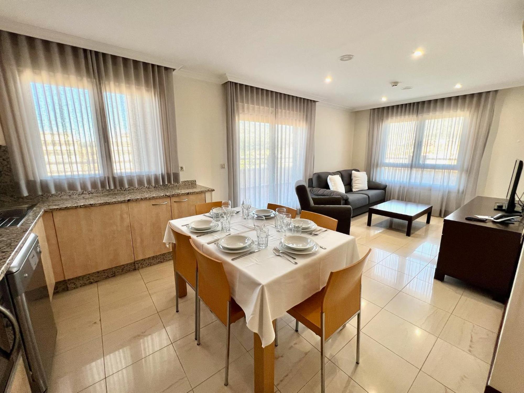 Apartamentos Mediterraneo Real ฟูเอนฮิโรลา ภายนอก รูปภาพ