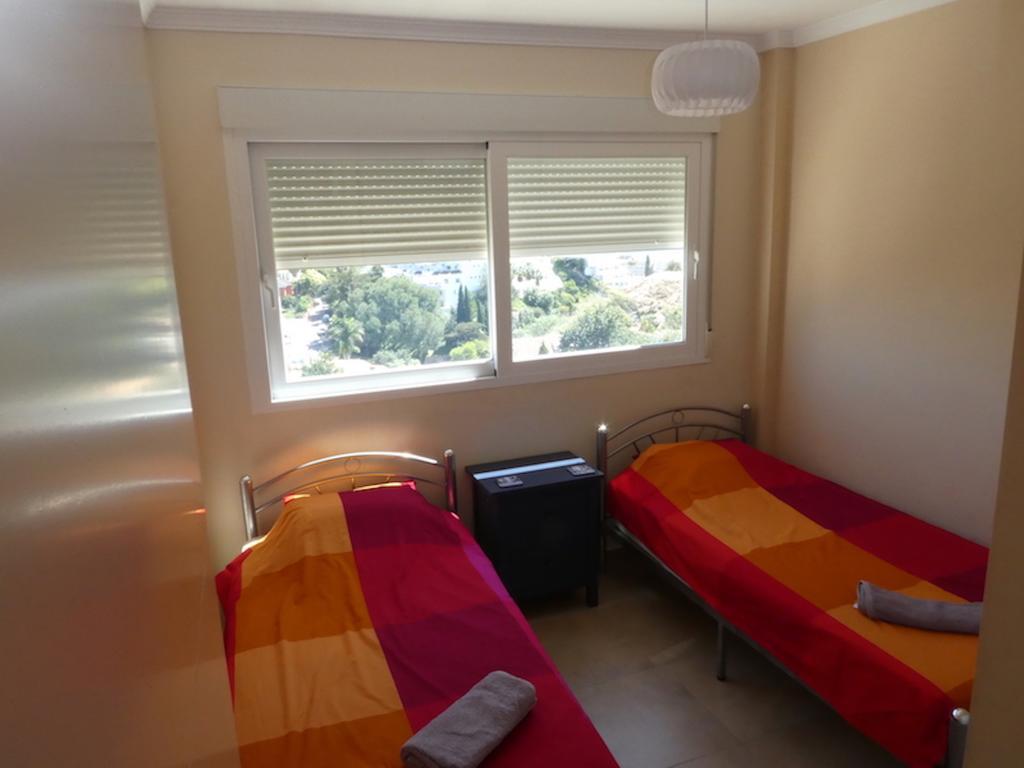 Apartamentos Mediterraneo Real ฟูเอนฮิโรลา ภายนอก รูปภาพ